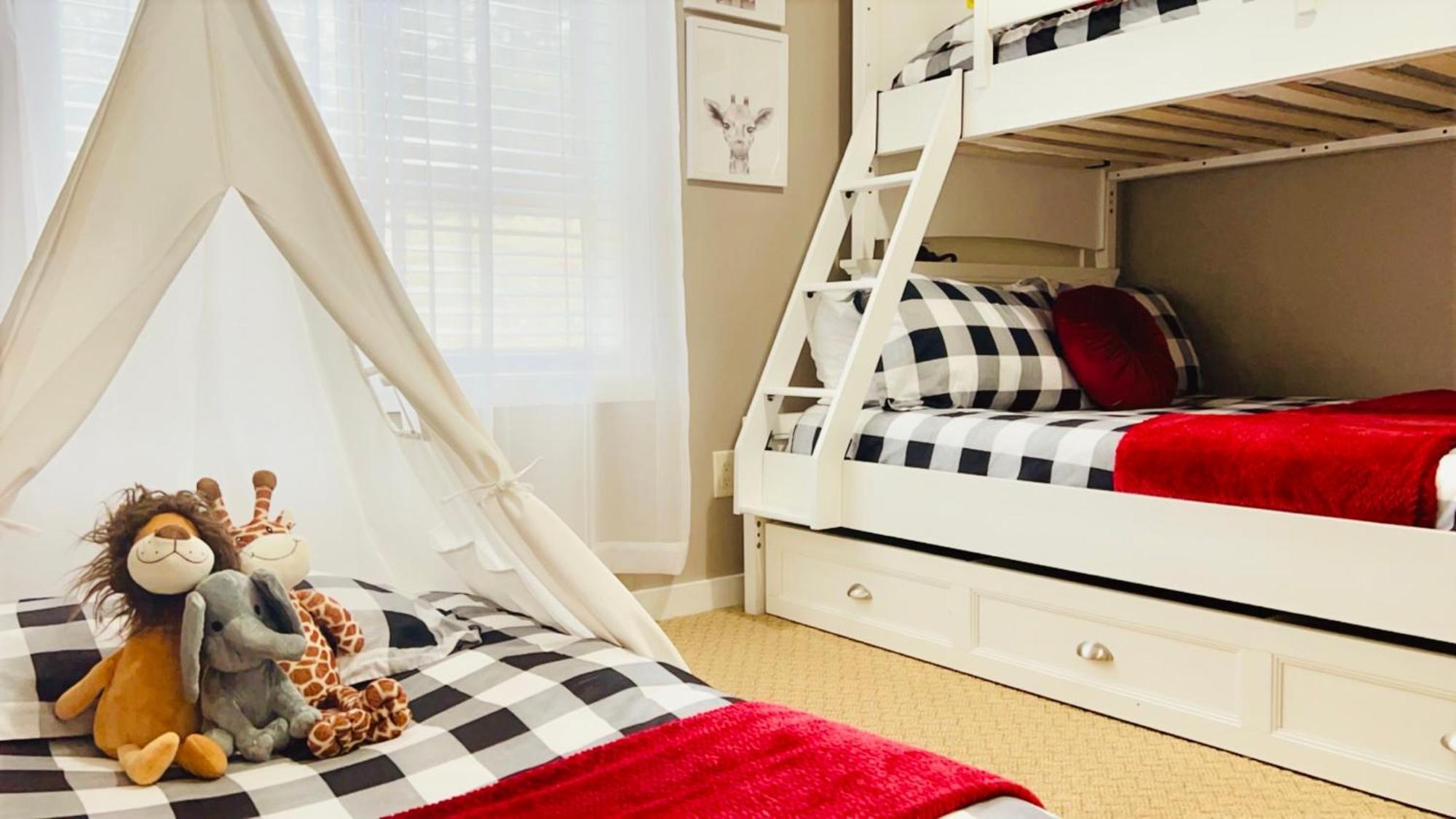 Jasmine Cottage كيلوانا المظهر الخارجي الصورة
