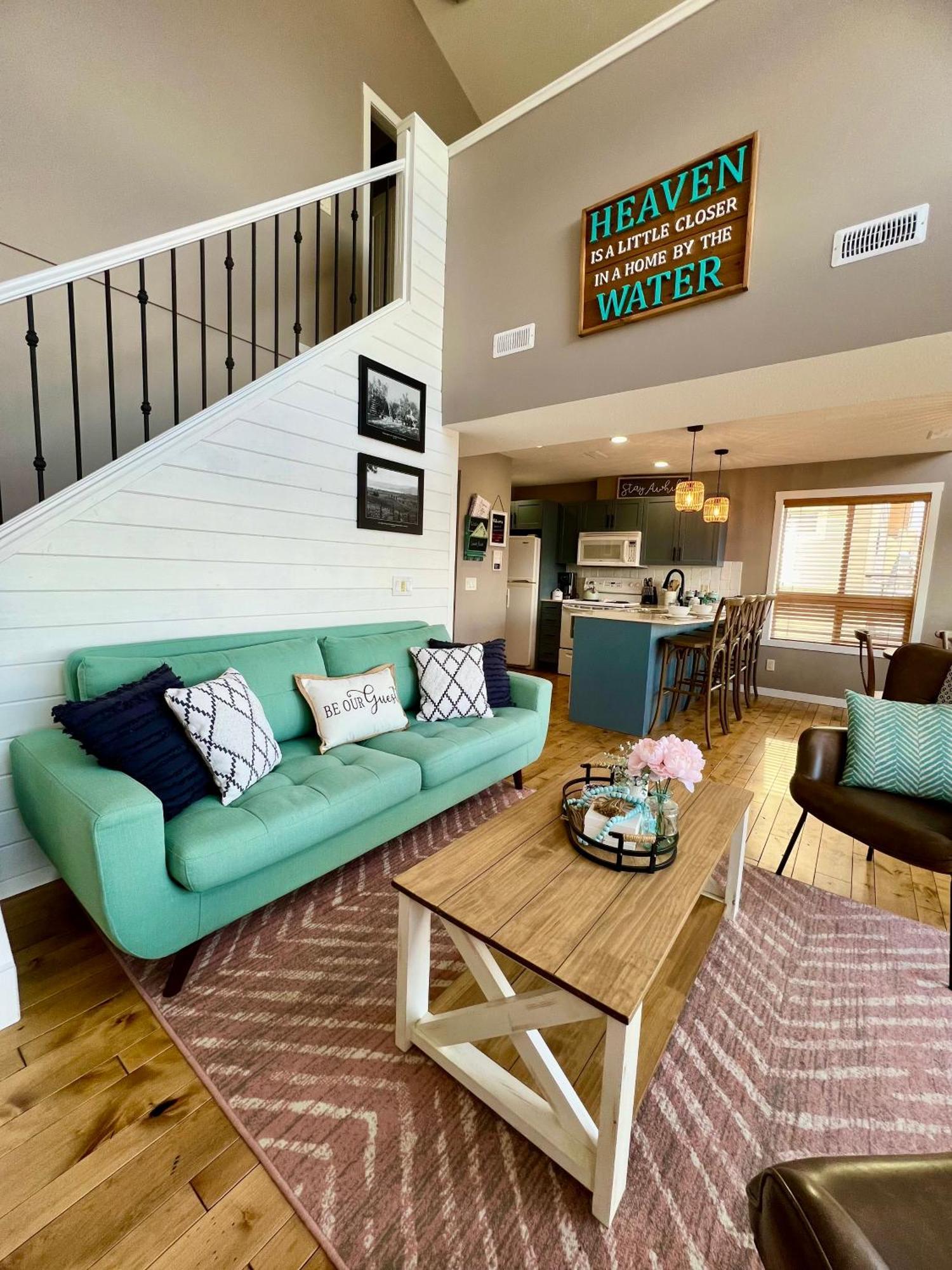 Jasmine Cottage كيلوانا المظهر الخارجي الصورة