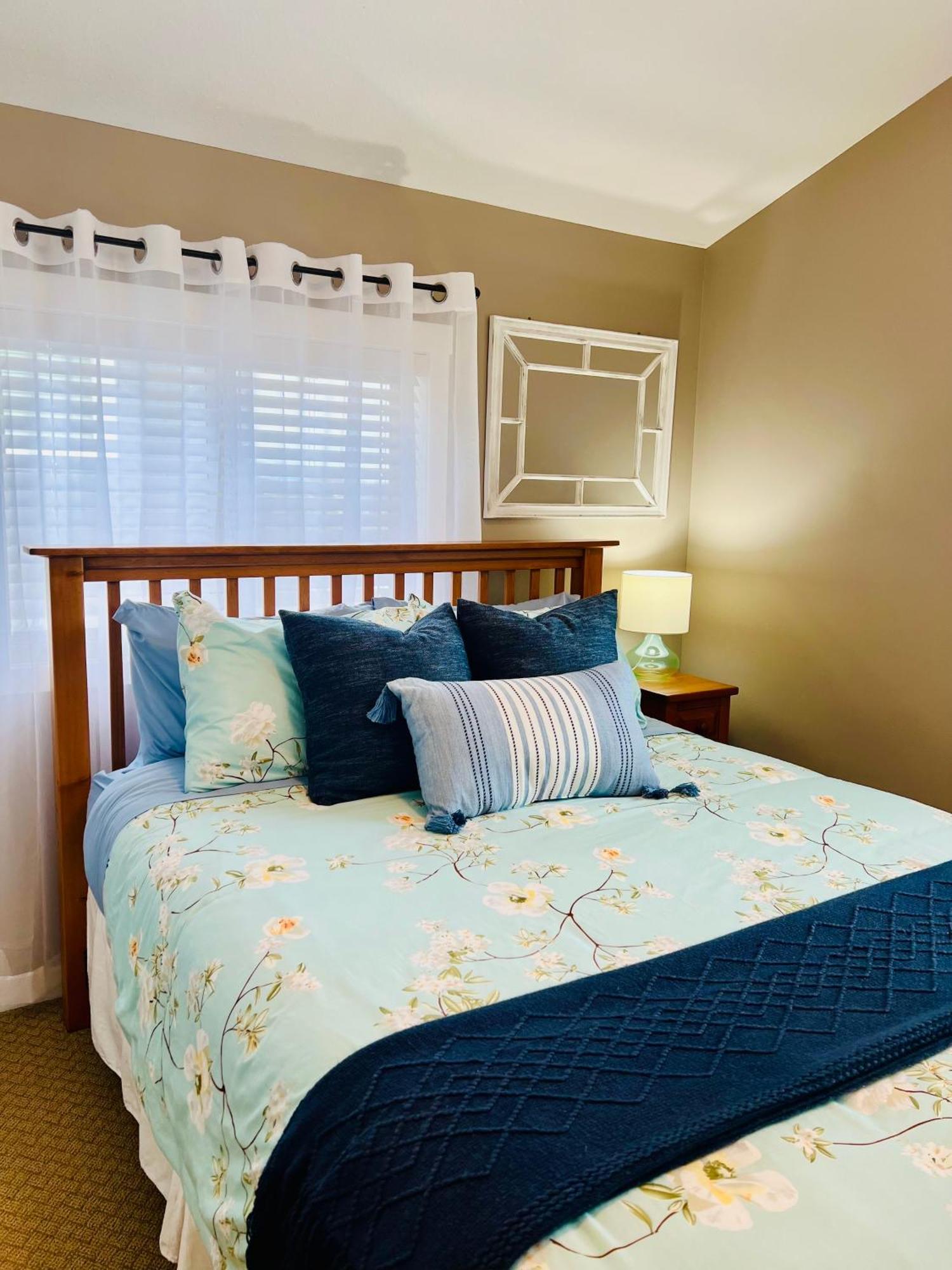 Jasmine Cottage كيلوانا المظهر الخارجي الصورة